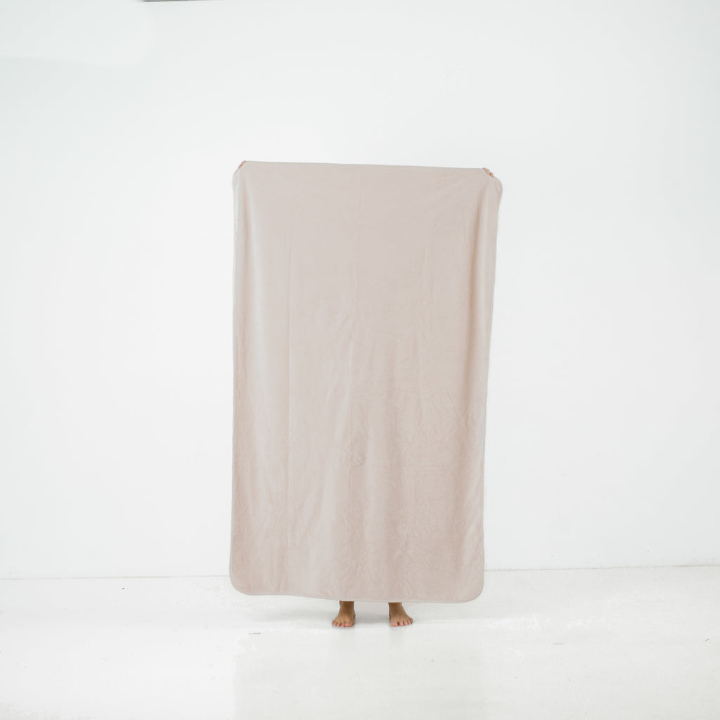 Waterproof Splash Blanket™ - Champagne The OG